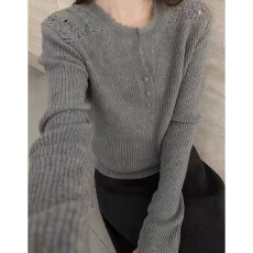 档口上新2026年春秋季女士修身短款圆领长袖套头衫蕾丝拼接上衣