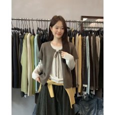 批发档口上新 <b class='q'>夏</b>季新款女装宽松短款落肩针织开衫圆领系带薄款外搭