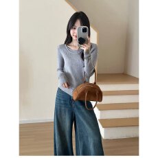批发档口上新 2026年秋季<b class='q'>新款</b>女装圆领长袖修身针织衫套头<b class='q'>毛衣</b>上衣