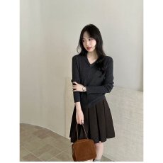 批发档口上新 2026年春秋<b class='q'>新款</b>女装V领长袖针织衫套头<b class='q'>毛衣</b>百搭上衣