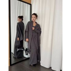 批发档口上新2026年秋冬新款女装针织套装<b class='q'>宽松</b>开衫外套吊带长裙两件套