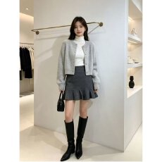 批发档口上新 2026年春秋新款女装圆领单排扣短款针织开衫毛衣外套