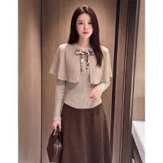 批发档口上新 春秋季女装圆领套头修身针织衫披肩绞花拼接长袖<b class='q'>毛衣</b>