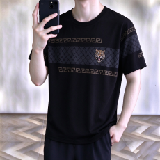 批发2026夏季新款男士时尚轻奢<b class='q'>短袖</b>上衣印花圆领半袖衫套头上衣