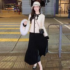 批发档口上新 2026年春秋季女装高腰A字中长款半身裙针织松紧腰鱼尾裙