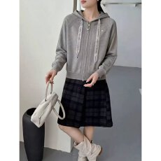 批发档口上新 2026年秋季新款女装针织连帽开衫<b class='q'>修身</b>短款拉链毛衣<b class='q'>外套</b>