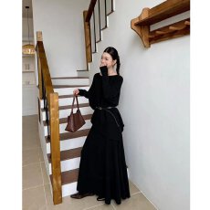 批发档口上新 2026年春秋季女装针织两件套斜肩露肩上衣高腰长裙
