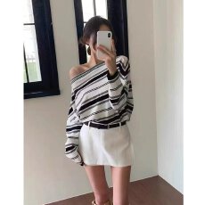 批发档口上新 2026春秋季女装宽松落肩斜肩<b class='q'>一字领</b>横条纹针织衫毛衣