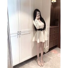 批发档口上新 2026年夏季新款女装V领长袖针织<b class='q'>连衣裙</b>收腰A字短裙