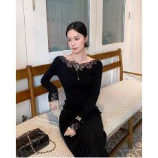 批发档口上新 2026年<b class='q'>春</b>秋女装蕾丝拼接百褶长裙修身显瘦长袖连衣裙