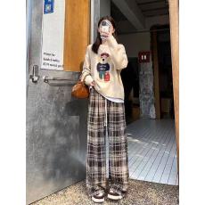 批发2026春秋季<b class='q'>新款</b>直筒休闲裤时尚高档舒适格子裤女慵懒风潮