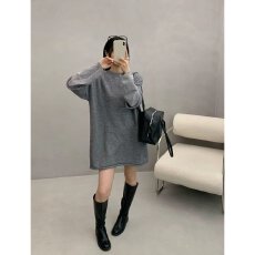 批发档口上新2026年秋季新款女装宽松圆领长袖针织<b class='q'>连衣裙</b>毛衣过膝百搭