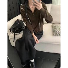 批发档口上新 2026年秋冬新款女装立领拉链针织<b class='q'>开衫</b>修身<b class='q'>短款</b>毛衣外套