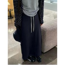 批发档口上新 2026年<b class='q'>秋</b>冬新款女士高腰抽绳垂感针织半身长裙百搭
