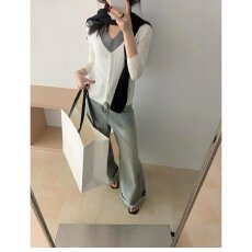 批发档口上新 2026秋冬新款女装V领绞花针织开衫<b class='q'>修身</b>长袖毛衣<b class='q'>外套</b>百搭