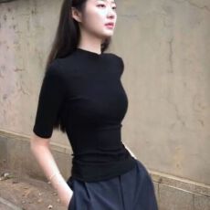 批发2026早春高智正肩中<b class='q'>袖</b>t恤女小高领修身体恤纯欲五分<b class='q'>袖</b>纯色<b class='q'>上衣</b>女