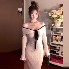 批发性感纯欲一字肩长袖针织<b class='q'>连衣裙</b>女早秋季巨好看气质修身包臀长裙子