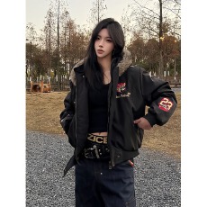 批发2026冬新款美式复古飞行<b class='q'>夹克</b>座山雕刺绣棒球服男女情侣宽松外套潮