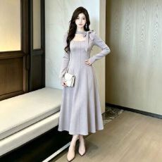 批发秋冬高级感芭蕾风方领<b class='q'>长</b>袖连衣裙女秋季收腰系带显身材气质<b class='q'>长</b><b class='q'>裙子</b>