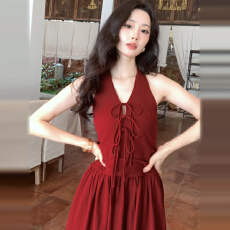 批发EIA一尧【夏日缪斯】红色港风复古挂脖露背连衣裙夏法式无袖长裙