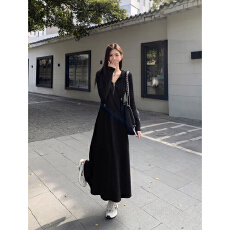 批发【质量】黑色连帽针织<b class='q'>连衣裙</b>女休闲小众设计感显瘦卫衣裙子长裙