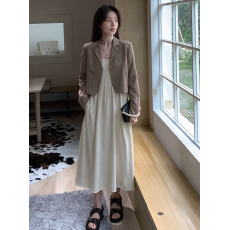 批发西装外套女秋季2026新款设计感露背薄款时尚短款<b class='q'>小</b><b class='q'>西服</b>连衣裙套装