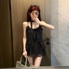 批发复古波点细肩带吊带女<b class='q'>夏</b>双层荷叶边不规则斜摆飘带宽松短款上衣