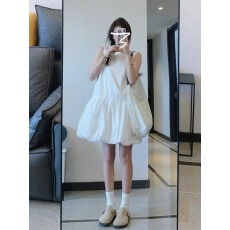 批发法式无袖白色背心<b class='q'>连衣裙</b>子女夏季2026新款小个子温柔气质蓬蓬短裙