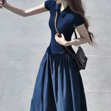 批发2026新款巨好看蓝色polo<b class='q'>连衣裙</b>子女夏季绝美独特漂亮收腰显瘦<b class='q'>长裙</b>