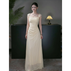 批发性感风网纱方领<b class='q'>连衣裙</b>女夏季度假风褶皱设计收腰显瘦气质包臀长裙