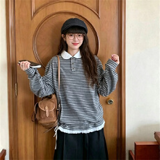 批发【原版品优实价】灰色条纹长䄂<b class='q'>t</b><b class='q'>恤</b>娃娃领荷叶拼接抽绳设计春秋季