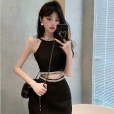 批发辣妹风挂脖镶钻露脐背心吊带 显瘦气质<b class='q'>百搭</b>