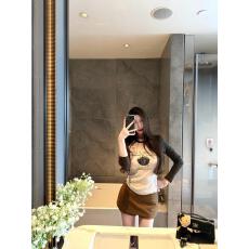 批发辣妹风拼色圆领插肩袖修身字母印花<b class='q'>T</b><b class='q'>恤</b> 显瘦气质