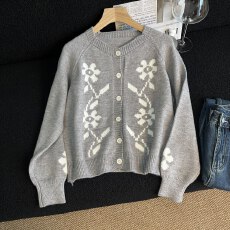 批发复古灰色花卉针织<b class='q'>开衫</b>显瘦百搭秋季新款设计感休闲宽松百搭显白