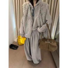 批发休闲风连帽拉链长袖马甲三件套时尚套装 <b class='q'>显瘦</b>气质