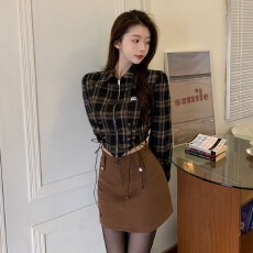 批发复古<b class='q'>格子衬衫</b>女设计感小众2026秋装新款时尚炸街甜辣短款拉链上衣