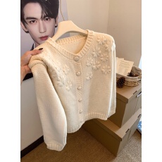 批发复古显白<b class='q'>花朵</b>钩花针织开衫女秋冬新款宽松百搭显瘦加厚毛衣外套潮