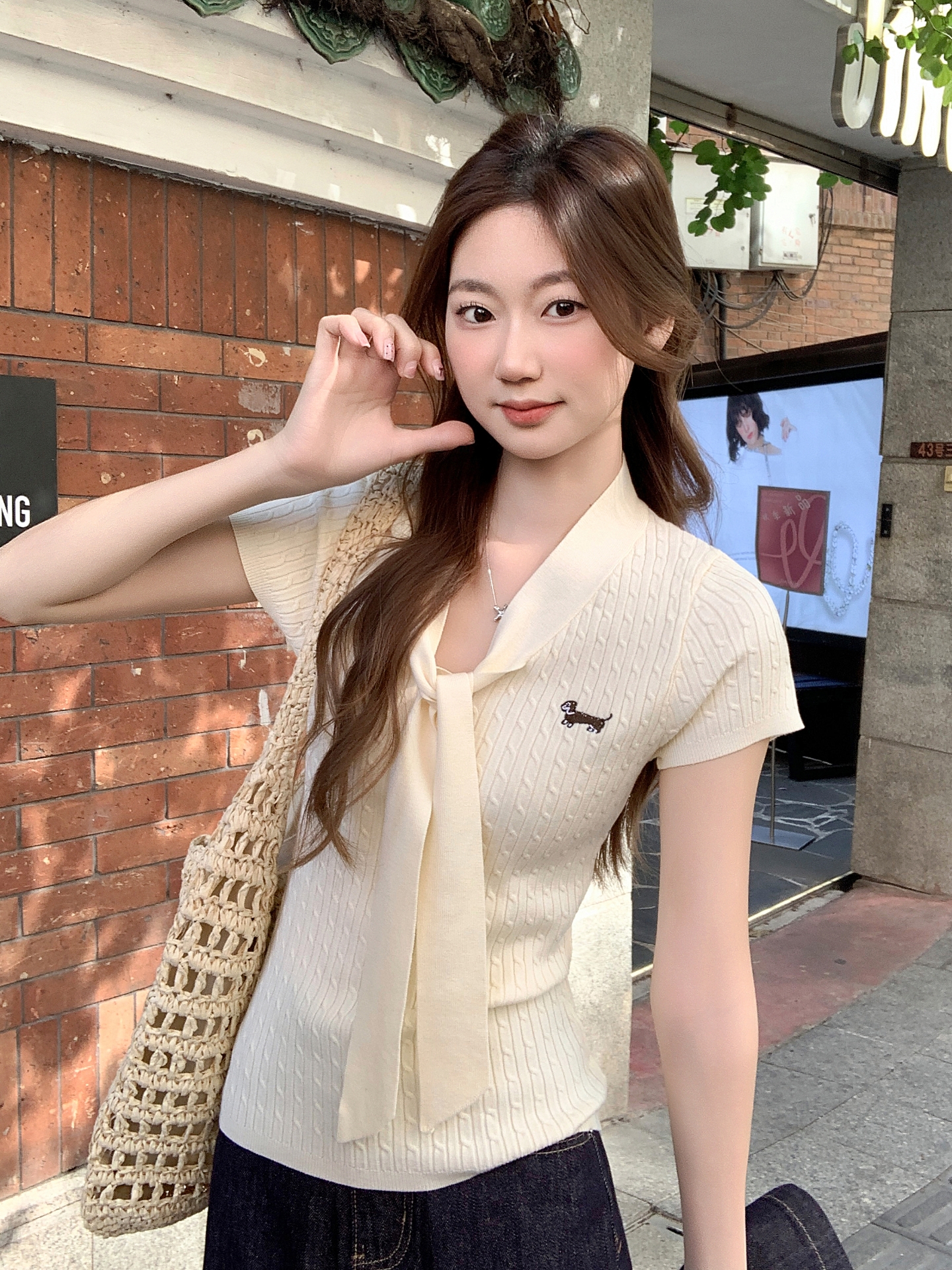 MY17643# 韩版设计感修身显瘦V领绑带针织衫新款小众气质刺绣上衣女裝貨源服裝批發