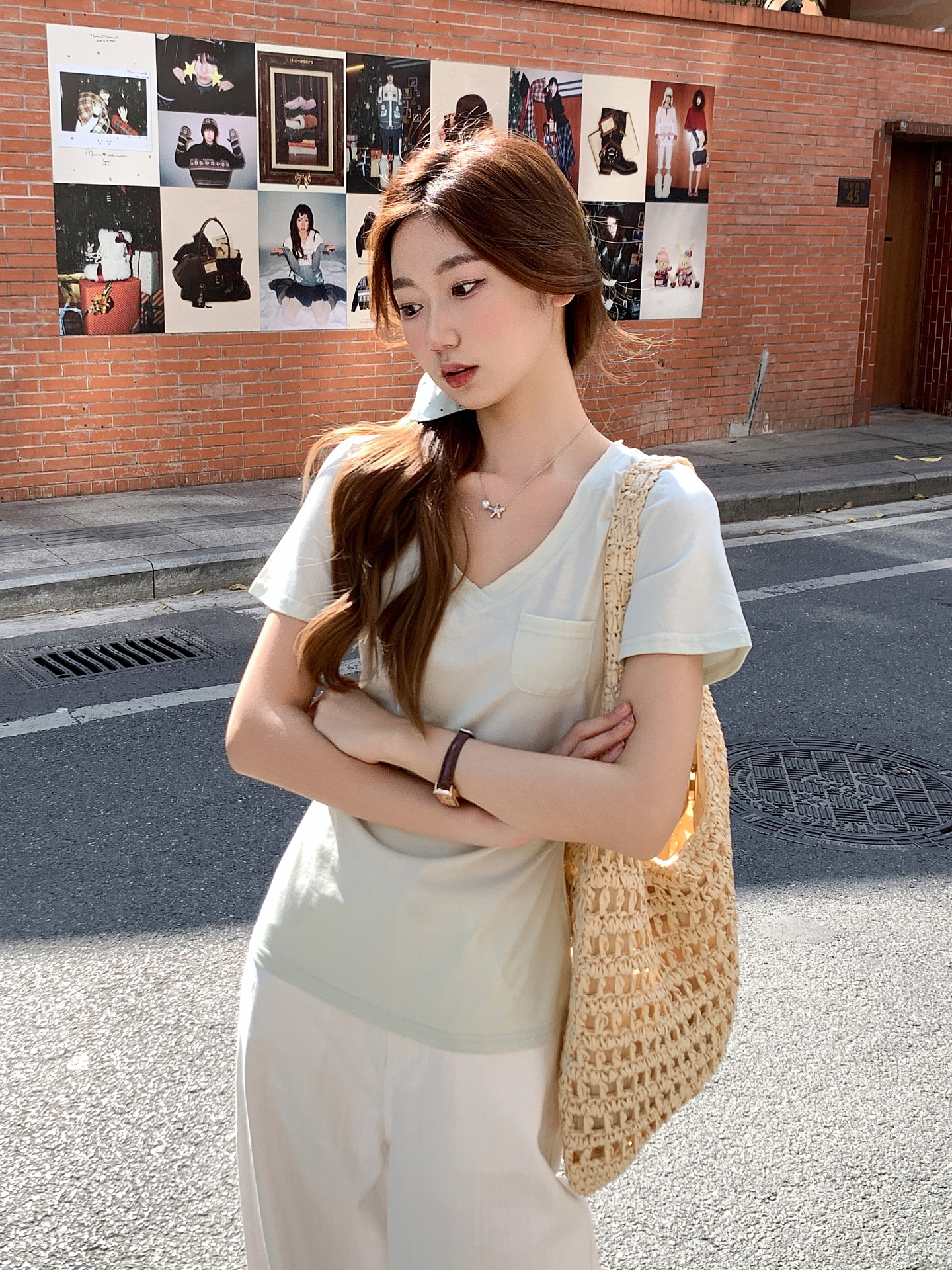 MY17638# 韩系v领拼接口袋短袖t恤新款收腰显瘦简约百搭打底上衣女裝貨源服裝批發