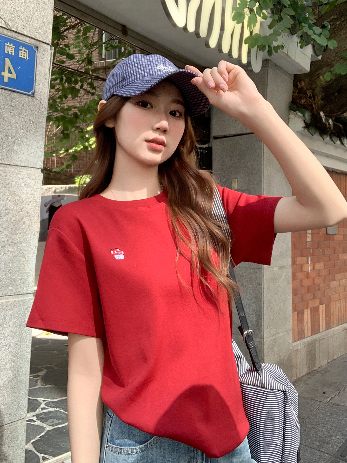 MY17639# 简约百搭圆领刺绣短袖t恤新款设计高级感修身打底小衫上衣女裝貨源服裝批發