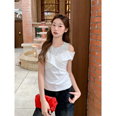 别致露肩短袖t恤衫女2026夏季新款荷叶边设计感遮肉显瘦百搭上衣
