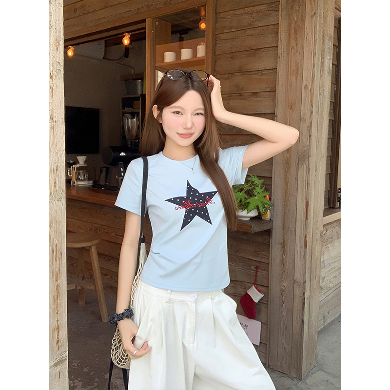 한 부서 ins 바람 별 알파벳 자수 반팔 티셔츠 여성 여름 새로운 몸매 가꾸기 슬림해 보이는 다용도 쇼트 스타일 핫걸 맨위